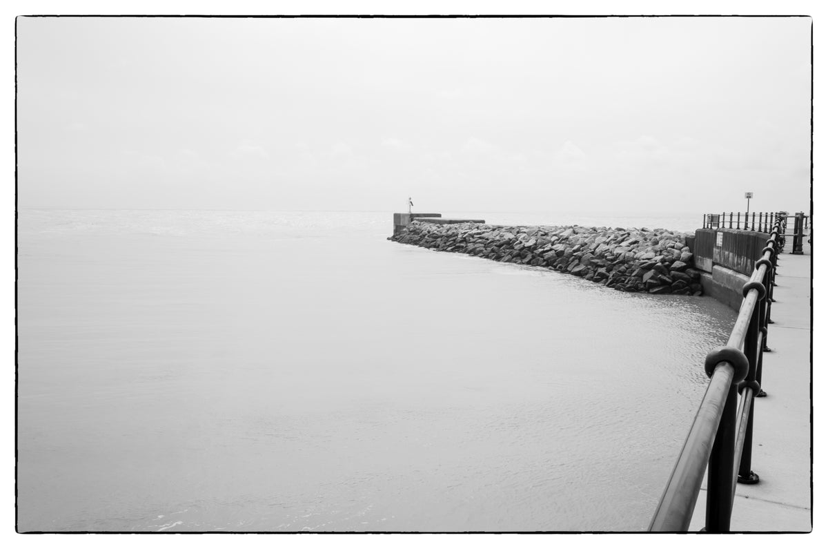 Hastings Harbour Arm, High Key